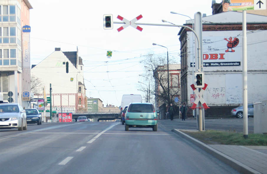 Geschwindigkeitskontrolle Halle Delitzscher Straße stadtauswärts kurz vor der Kreuzung Landsberger Straße