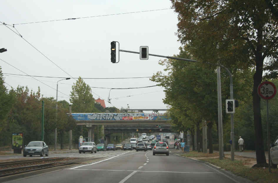 Geschwindigkeitskontrolle Halle Merseburger Straße in Höhe Kassler Straße