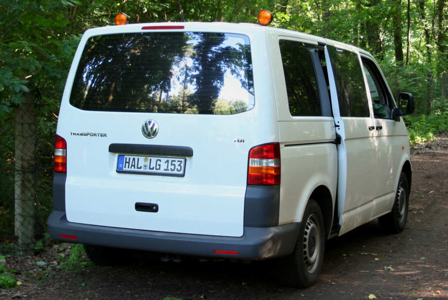 Flitzerblitzer, Polizei, Sachsen-Anhalt, weißer VW Transporter, Kennzeichen, HAL-LG 153