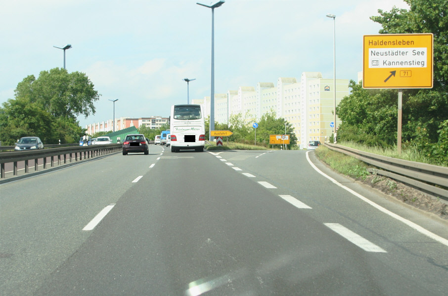 Geschwindigkeitskontrolle Magdeburg zwischen der Abfahrt und Auffahrt Kannenstieg (B 189) in Fahrtrichtung Autobahn (BAB 2)