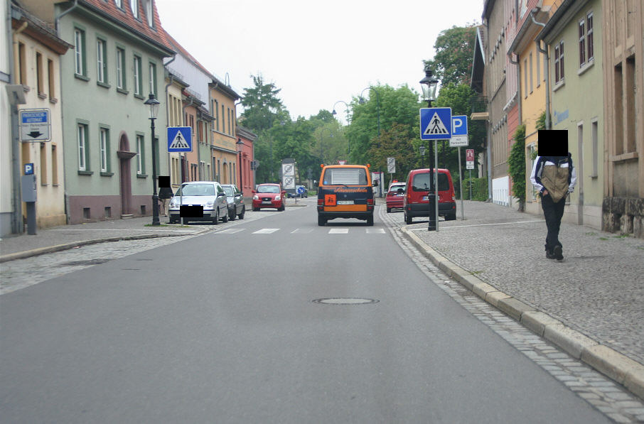 Geschwindigkeitskontrolle Naumburg Michaelisstraße am Fußgängerüberweg in Höhe der Domapotheke