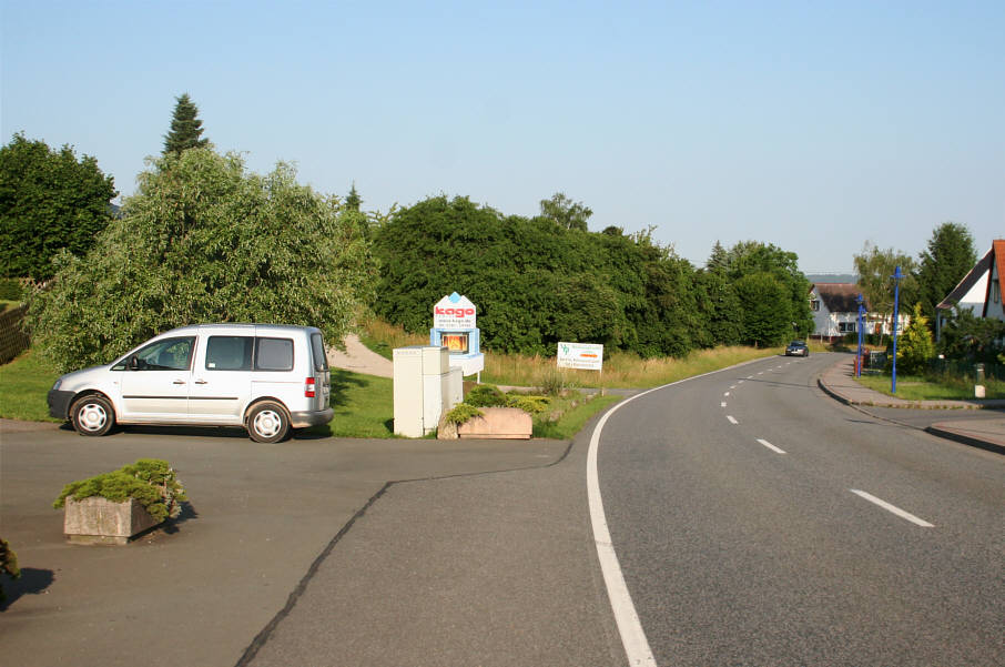 Geschwindigkeitskontrolle Naumburg Ortsteil Hassenhausen Hauptstraße (B 87) in Fahrtrichtung Naumburg