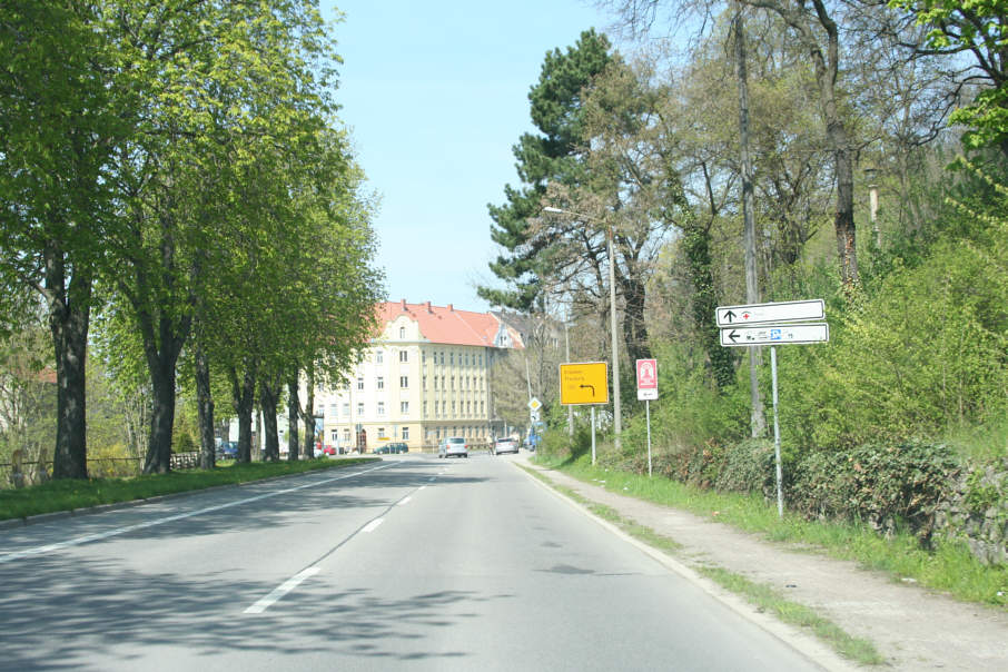 Flitzerblitzer Naumburg Roßbacher Straße in Höhe des Kreisverkehrs am Bauernweg