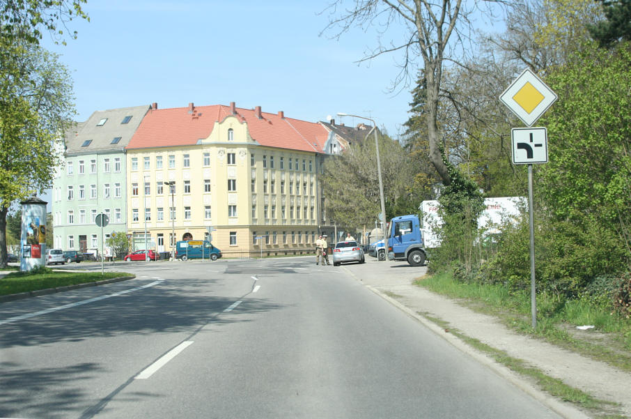 Geschwindigkeitsmessung Naumburg Roßbacher Straße in Höhe des Kreisverkehrs am Bauernweg
