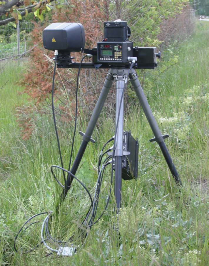 Radar Traffipax Speedophot als Stativaufbau von Hinten