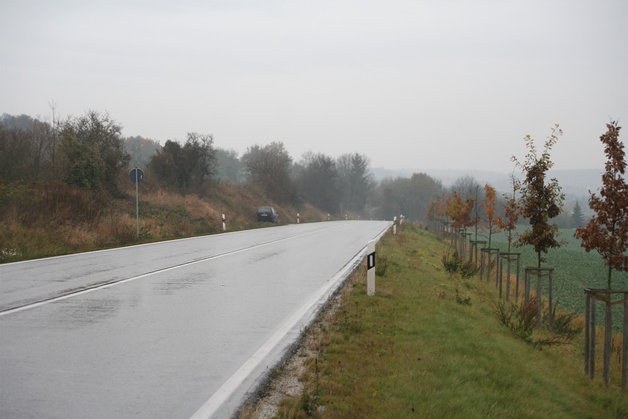 Bundesstraße B 180 zwischen Naumburg (Ortsteil Kleinjena) und Nißmitz