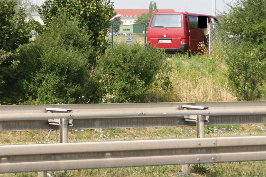 Messfahrzeug Geschwindigkeit VW Transporter Polizei Sachsen-Anhalt MQ-3431
