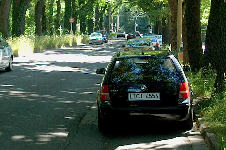 Radar Blitzer Traffipax Speedophot als Heckeinbau in VW Golf