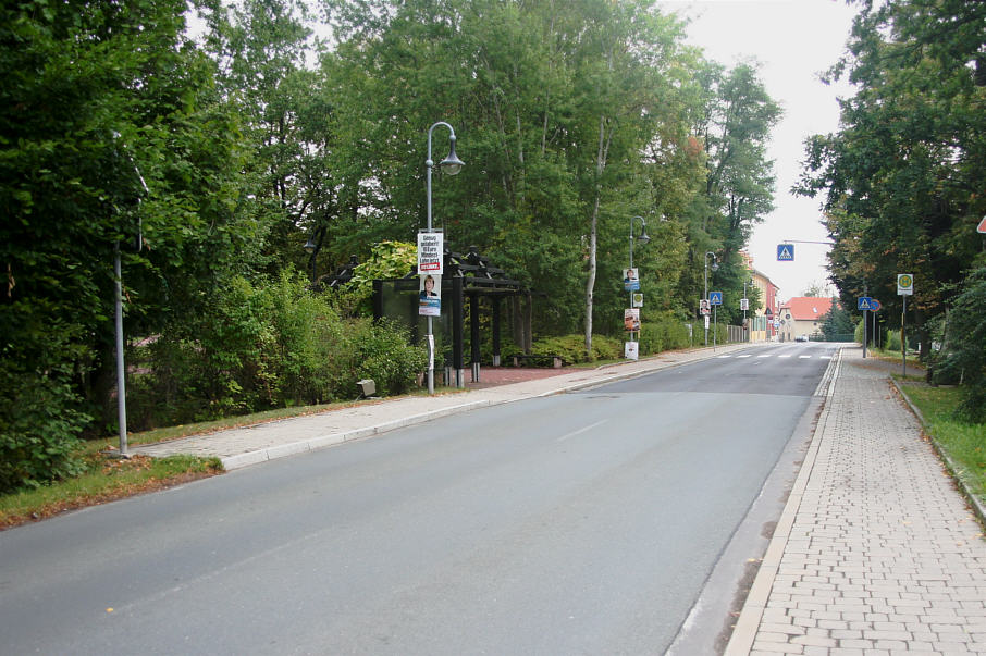 Gegenrichtung Höchstgeschwindigkeit 30 km/h Bad Klosterlausnitz Jenaer Straße stadtauswärts Höhe Kurklinik