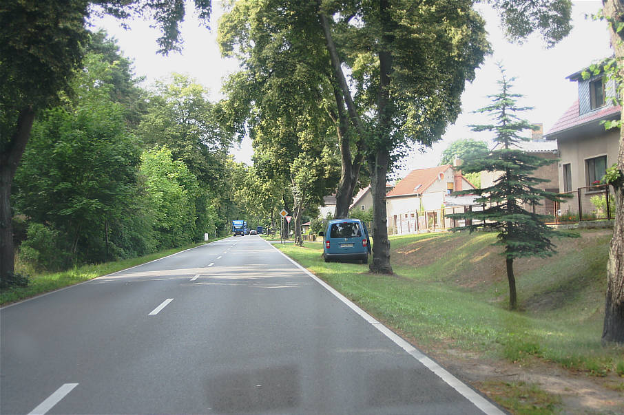 Geschwindigkeitskontrolle Fürstenberg, Straße Unter den Linden (B 96) stadtauswärts in Fahrtrichtung Neubrandenburg, Stralsund, Greifswald