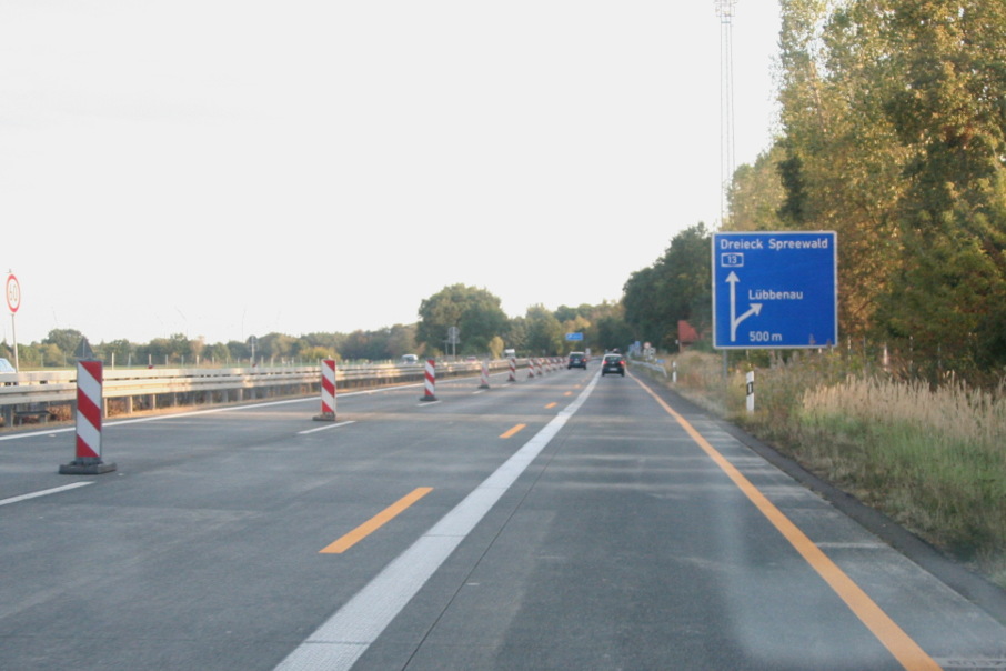 Geschwindigkeitsmessung BAB 13 zwischen den Anschlussstellen Duben und Lübbenau in einer Baustelle kurz vor der Abfahrt Lübbenau