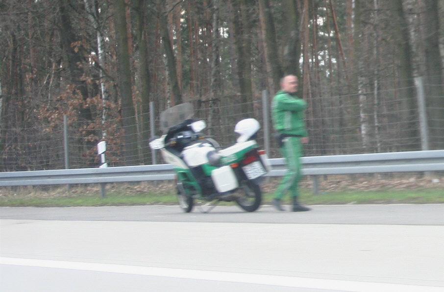 Geschwindigkeitskontrolle, Anhalteposten, Polizei, Motorrad