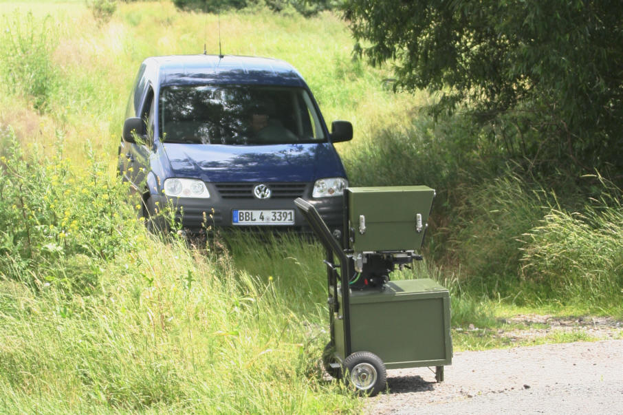 Flitzerblitzer, Polizei, Brandenburg, dunkelblau, VW Caddy, Kennzeichen, BBL 4-3391