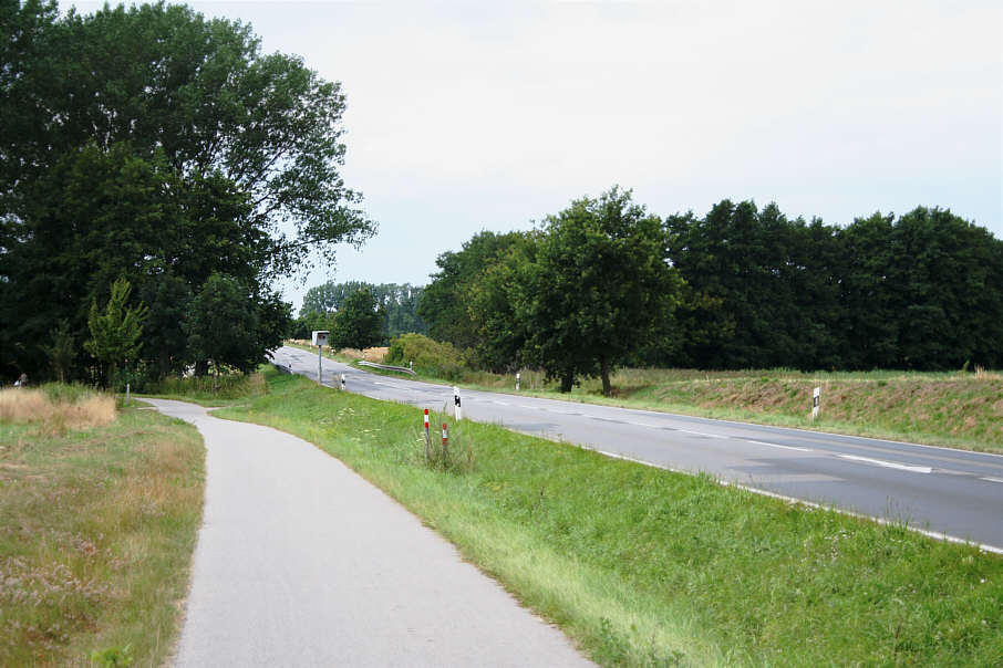 Geschwindigkeitskontrolle L 26 kurz vor dem Ortseingang aus Richtung Lubmin, Kemnitz kommend