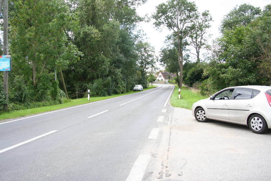 Geschwindigkeitskontrolle Griebow Chausseestraße auf der Bundesstra&szlige 111 (B 111) in Fahrtrichtung Gützkow aus Lühmannsdorf, Wolgast kommend