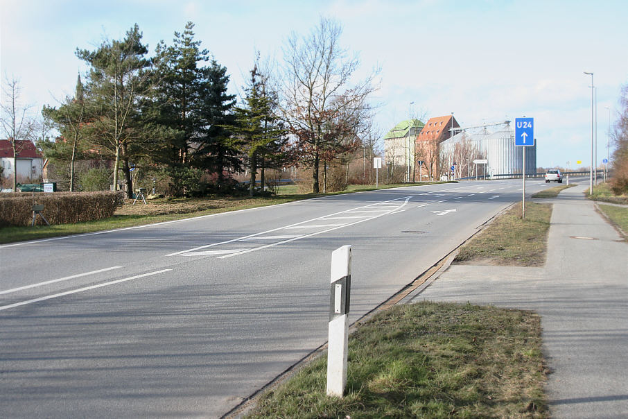 Geschwindigkeitsmessung Jarmen Burgstraße - Geschwindigkeitskontrolle in beide Fahrtrichtungen