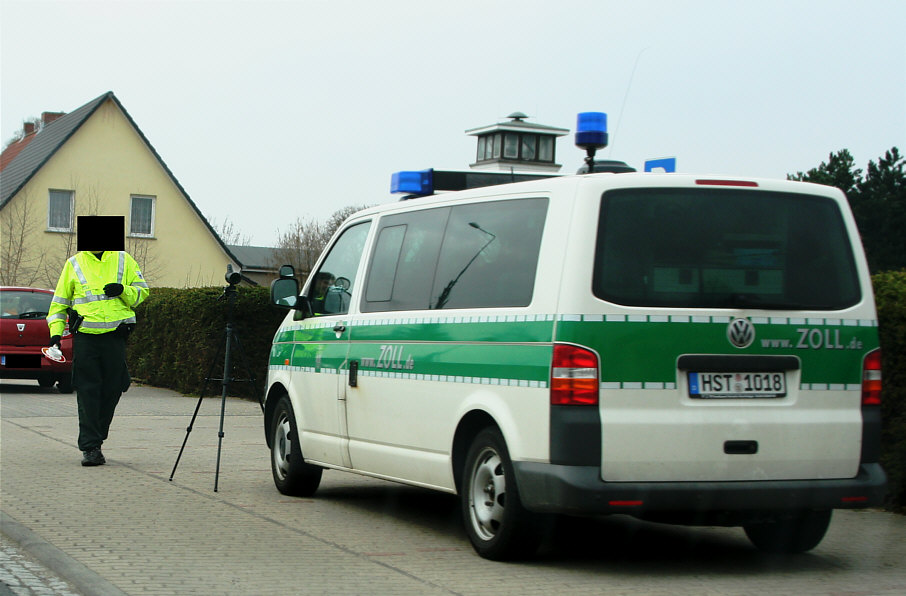 Fernglas, Schmuggler, Anhaltung Zollkontrolle