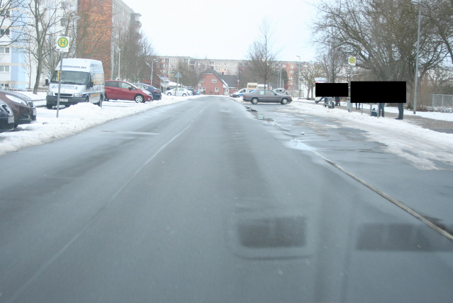 Geschwindigkeitskontrolle, Radarkontrolle Wolgast Hufelandstraße in Fahrtrichtung Baustraße in Höhe Möbel Streblow, Sparkasse