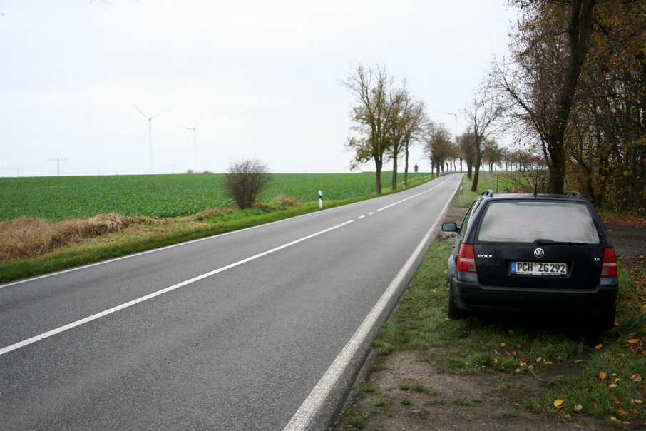 Flitzerblitzer, Polizei, dunkelblauer VW Golf, Kennzeichen PCH-ZG 292