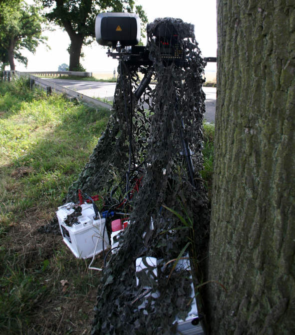 Radar Traffipax Speedophot Stativaufbau Rückansicht Robot