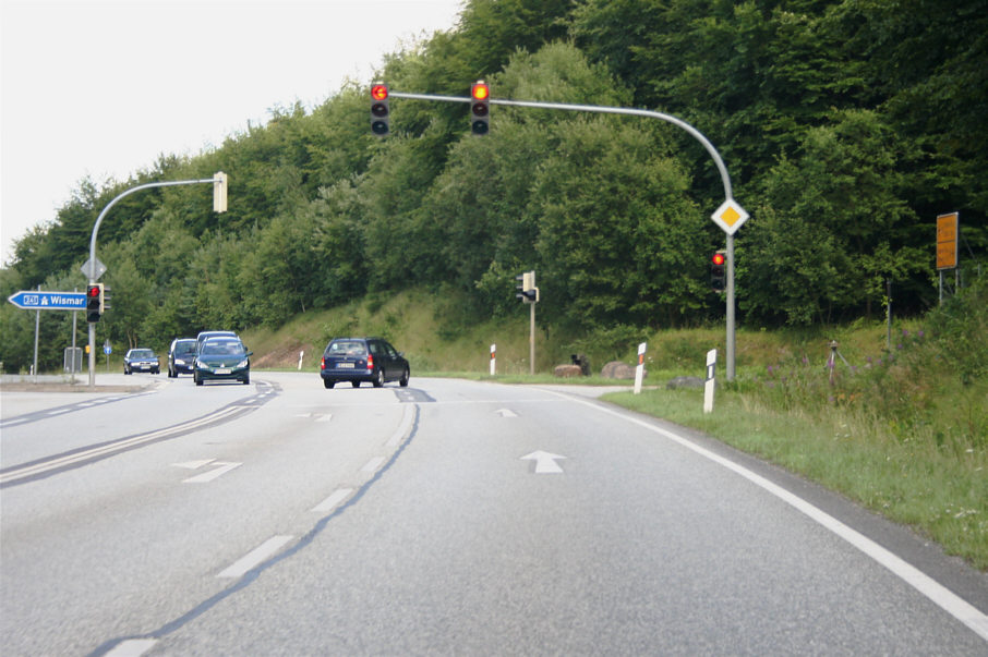 Geschwindigkeitskontrolle B 321 zwischen Schwerin und Crivitz in Höhe der Anschlussstelle der BAB 14