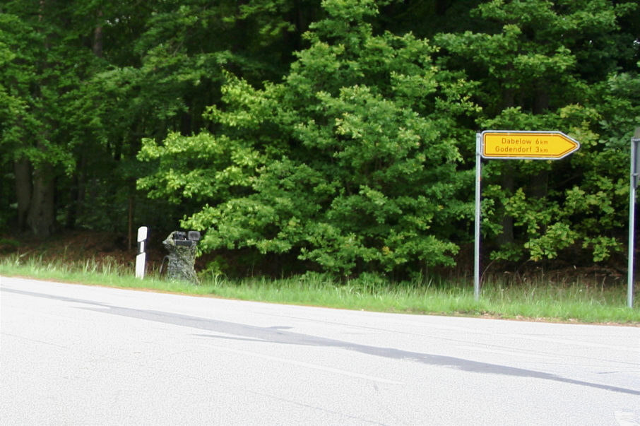 Flitzerblitzer B 96 zwischen Fürstenberg und Neustrelitz am Abzweig nach Dabelow, Godendorf