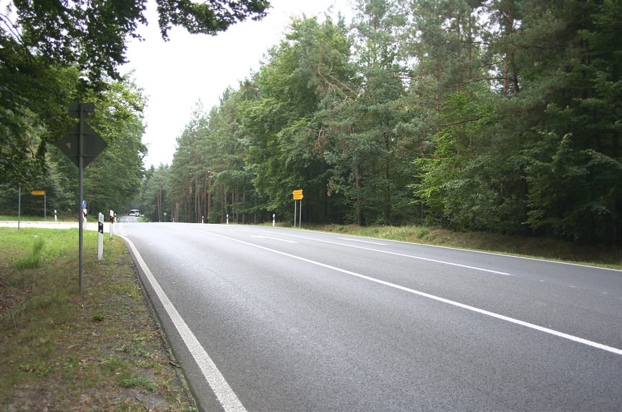 Geschwindigkeitskontrolle B 96 zwischen Fürstenberg und Neustrelitz am Abzweig nach Dabelow, Godendorf