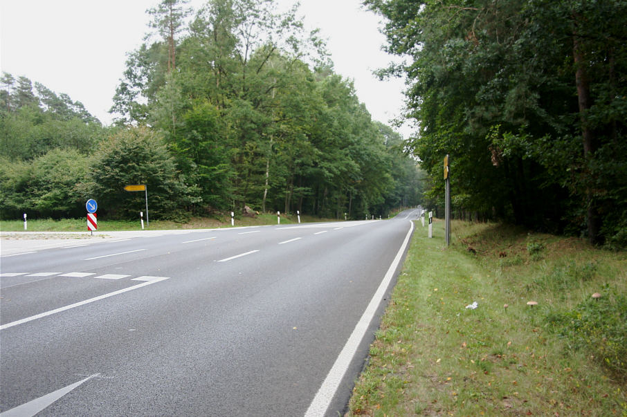 Flitzerblitzer B 96 zwischen Fürstenberg und Neustrelitz am Abzweig nach Dabelow, Godendorf