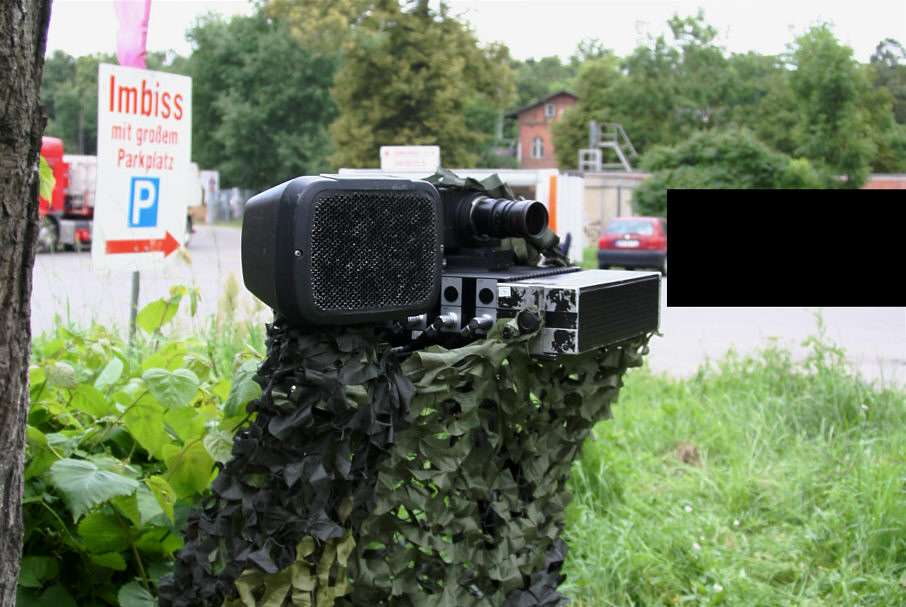 Radar Trafipax Speedophot Stativaufbau mit digitaler Kamera Robot