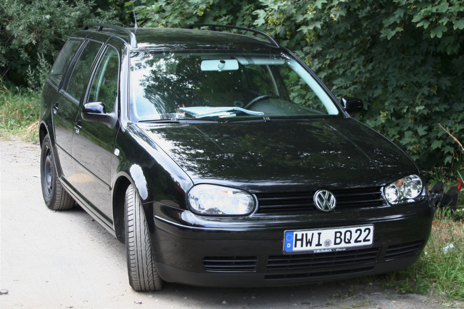 Blitzer Polizei MV VW Golf Variant Kennzeichen HWI-BQ 22