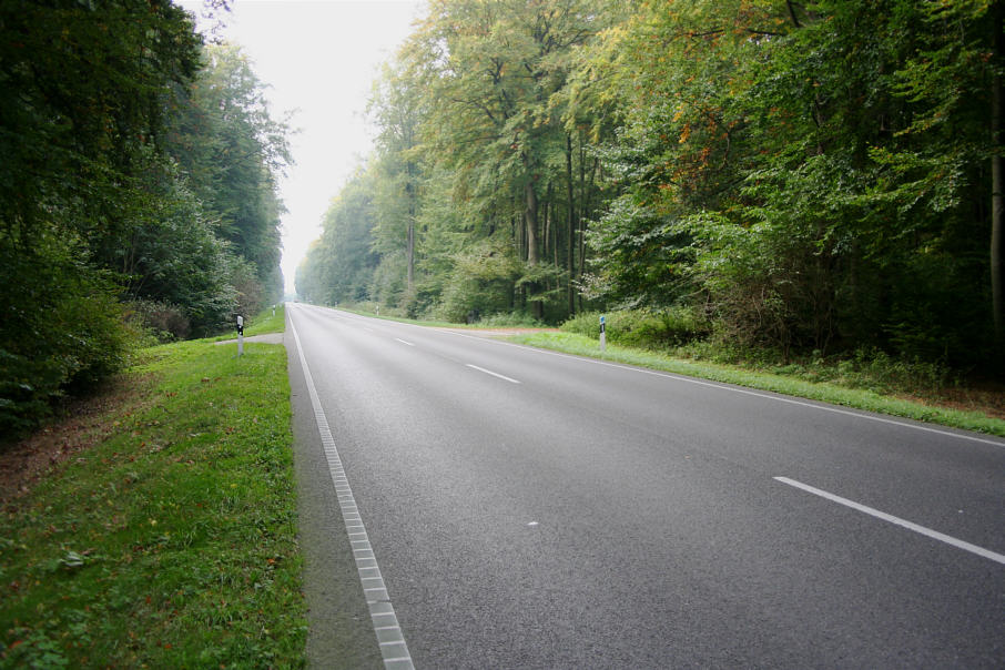 Geschwindigkeitskontrolle B 96 zwischen Neubrandenburg und Usadel kurz nach dem Ortsausgang Neubrandenburg