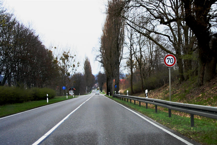 Flitzerblitzer B 96 zwischen Weisdin und Usadel in Höhe Parkplatz Usadel Aussichtspunkt Tollensesee