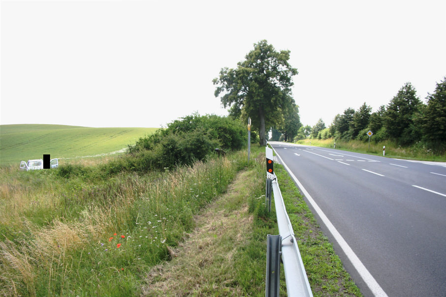 Geschwindigkeitsmessung B 96 zwischen Weisdin und Usadel an der Abfahrt nach Ehrenhof