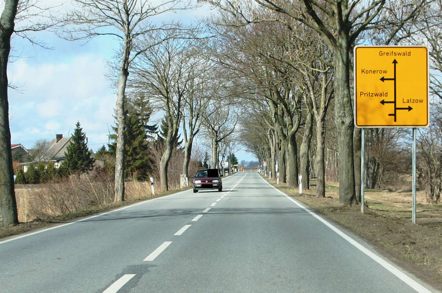 Verbindungsstraße K 22 zwischen Wusterhusen und Rubenow