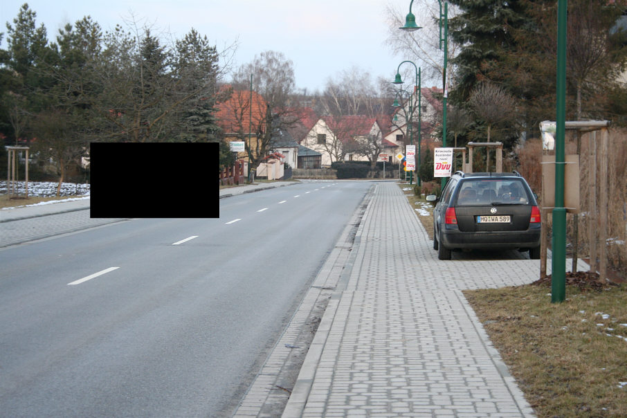 Geschwindigkeitskontrolle Goseck Ortsteil Markröhlitz Naumburger Straße in Fahrtrichtung Weißenfels