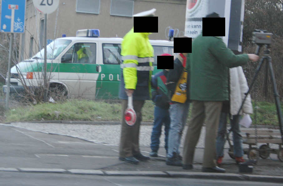 Flitzerblitzer, Kinder, Lasermessung, Kennzeichen, Polizei