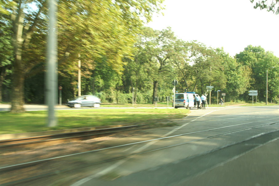 Geschwindigkeitskontrolle Halle Gromziger Straße in Fahrtrichtung Innenstadt - Serie bundesweiter Blitzmarathon 2014