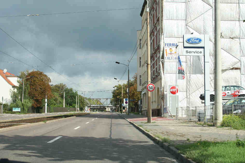 Geschwindigkeitskontrolle Halle Merseburger Straße in Höhe Feldrain, Bunastraße