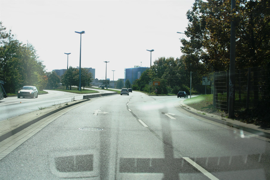 Geschwindigkeitskontrolle Halle Riebeckplatz nach der Hochstraße in Richtung Merseburger Straße - Serie bundesweiter Blitzmarathon 2014