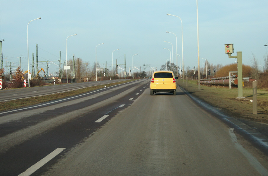 Flitzerblitzer, stationär, Starenkasten, Traffiphot-S, Robot, Monheim, Jenoptik, Jena