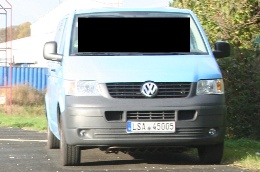Flitzerblitzer, Polizei, Transporter, VW, VW Transporter, hellblauer Transporter, Kennzeichen, LSA-45005
