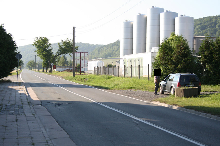 Geschwindigkeitsmessung Laucha an der Unstrut Naumburger Straße (B 176) in Höhe Glockengold in Fahrtrichtung Balgstädt, Freyburg