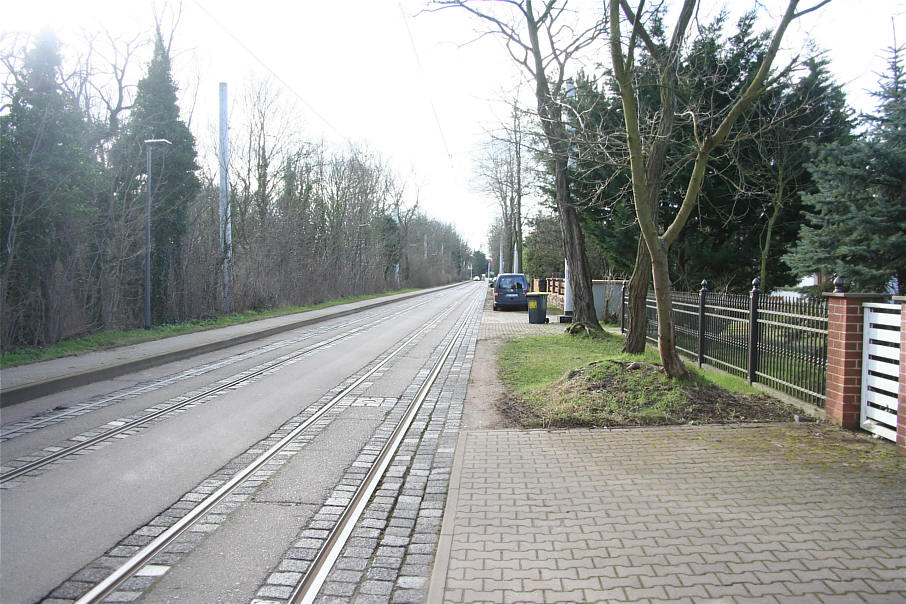 Geschwindigkeitskontrolle Merseburg Straße Am Stadtpark in beiden Fahrtrichtungen in Höhe Stadtpark