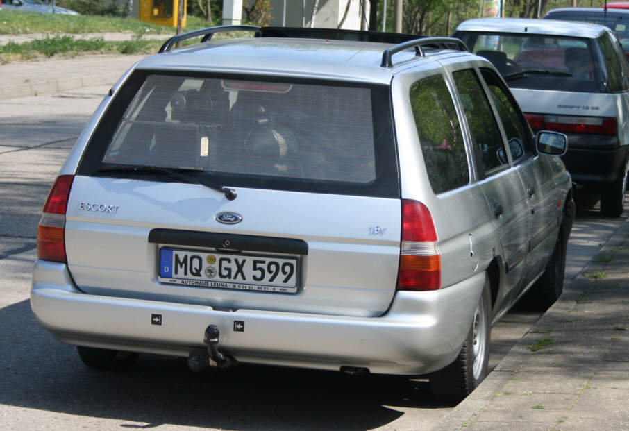 Flitzerblitzer, Stadt, Stadtverwaltung Merseburg, silbern, silberner, Ford, Escort, Kombi, Kennzeichen MQ-GX 599