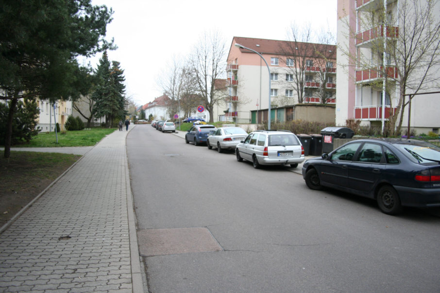 Geschwindigkeitskontrolle Merseburg Mainweg zwischen Rheinstraße und Klobikauer Straße in Fahrtrichtung Klobikauer Straße