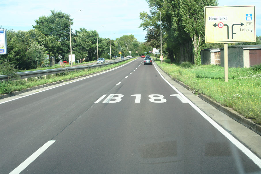 Geschwindigkeitskontrolle Merseburg Naumburger Straße (B 181) in Fahrtrichtung Leipzig, Saalepark, Nova Eventis
