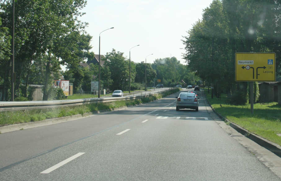 Geschwindigkeitskontrolle Merseburg Naumburger Straße (B 181) in Fahrtrichtung Leipzig, Saalepark, Nova Eventis