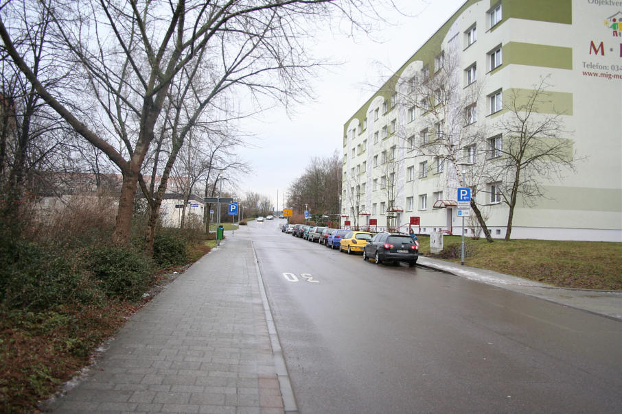 Geschwindigkeitskontrolle Merseburg Sixtistraße in Fahrtrichtung Naumburger Straße, Bundesstraße 181 (B 181) aus der Straße Am Brühl kommend