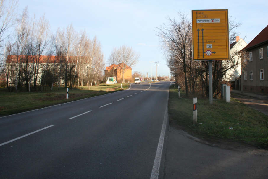 Geschwindigkeitskontrolle Merseburg Thüringer Weg zwischen Geiseltalstraße und Kötzschener Straße in Fahrtrichtung stadteinwärts, Stadt Halle