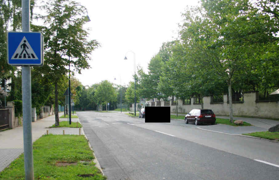 Flitzerblitzer Naumburg Kösener Straße stadteinwärts kurz nach dem Fußgängerüberweg an der Albert-Schweitzer-Schule